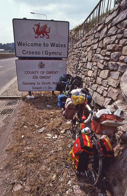 WT 2700 333-35 UK 1992-1.jpg